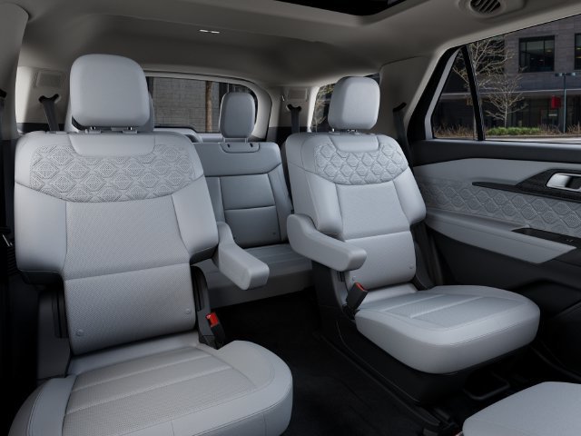 New 2027 Ford Explorer Platinum w/ 3.0L Ultimate Package AWD/4WD image 13