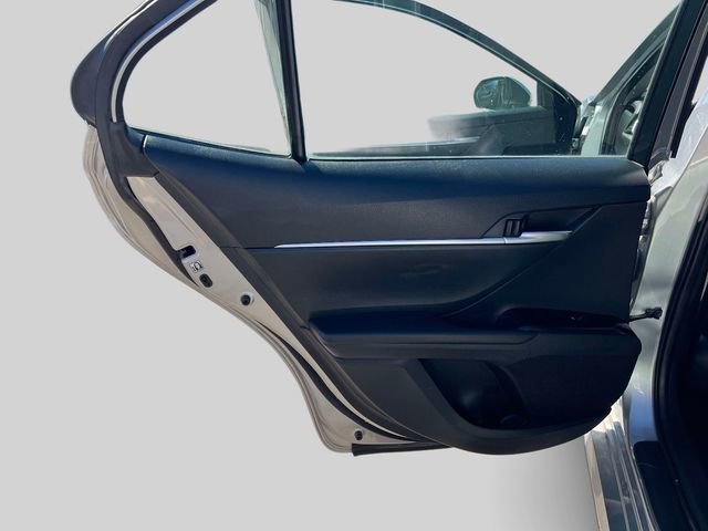 Certified 2018 Toyota Camry LE w/ Convenience Package image 17