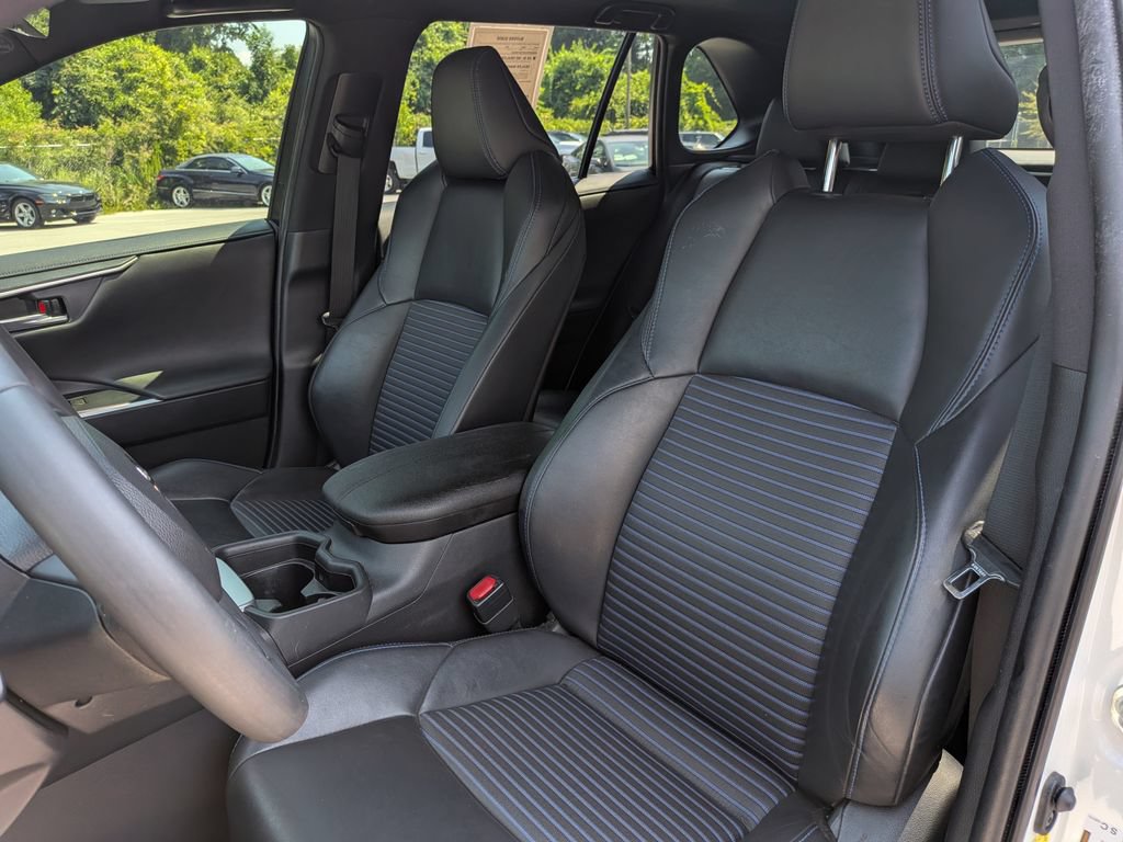 Used 2020 Toyota RAV4 XSE AWD/4WD image 11