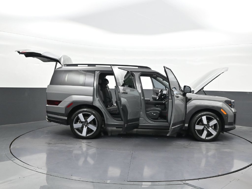 Used 2024 Hyundai Santa Fe Limited AWD/4WD image 32