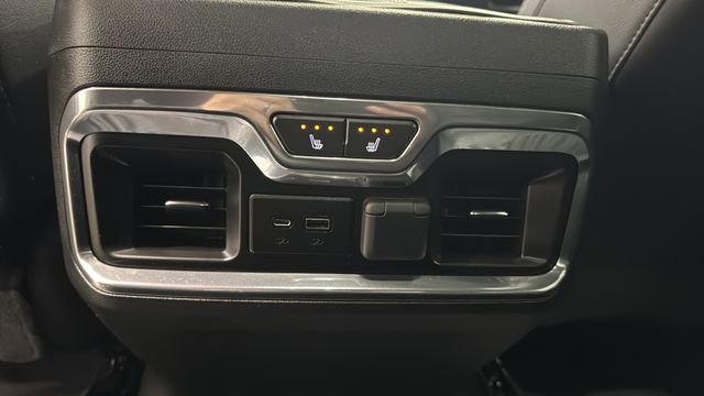 Used 2019 Chevrolet Silverado 1500 High Country w/ High Country Premium Package image 25