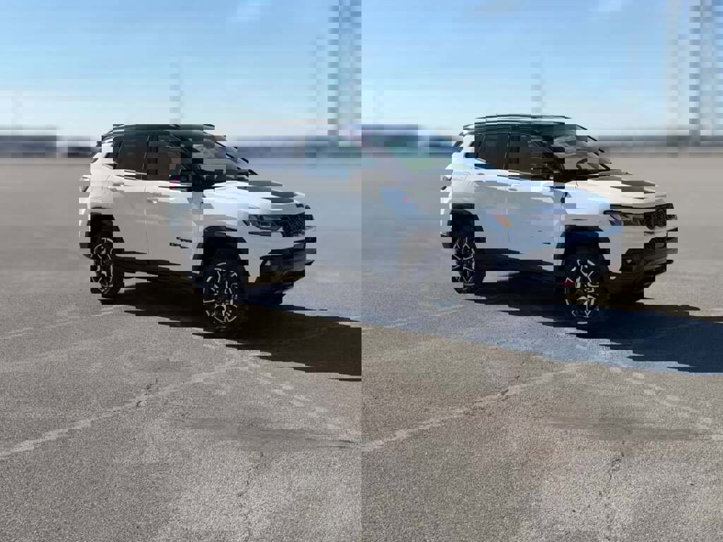 New 2026 Jeep Compass Trailhawk image 15