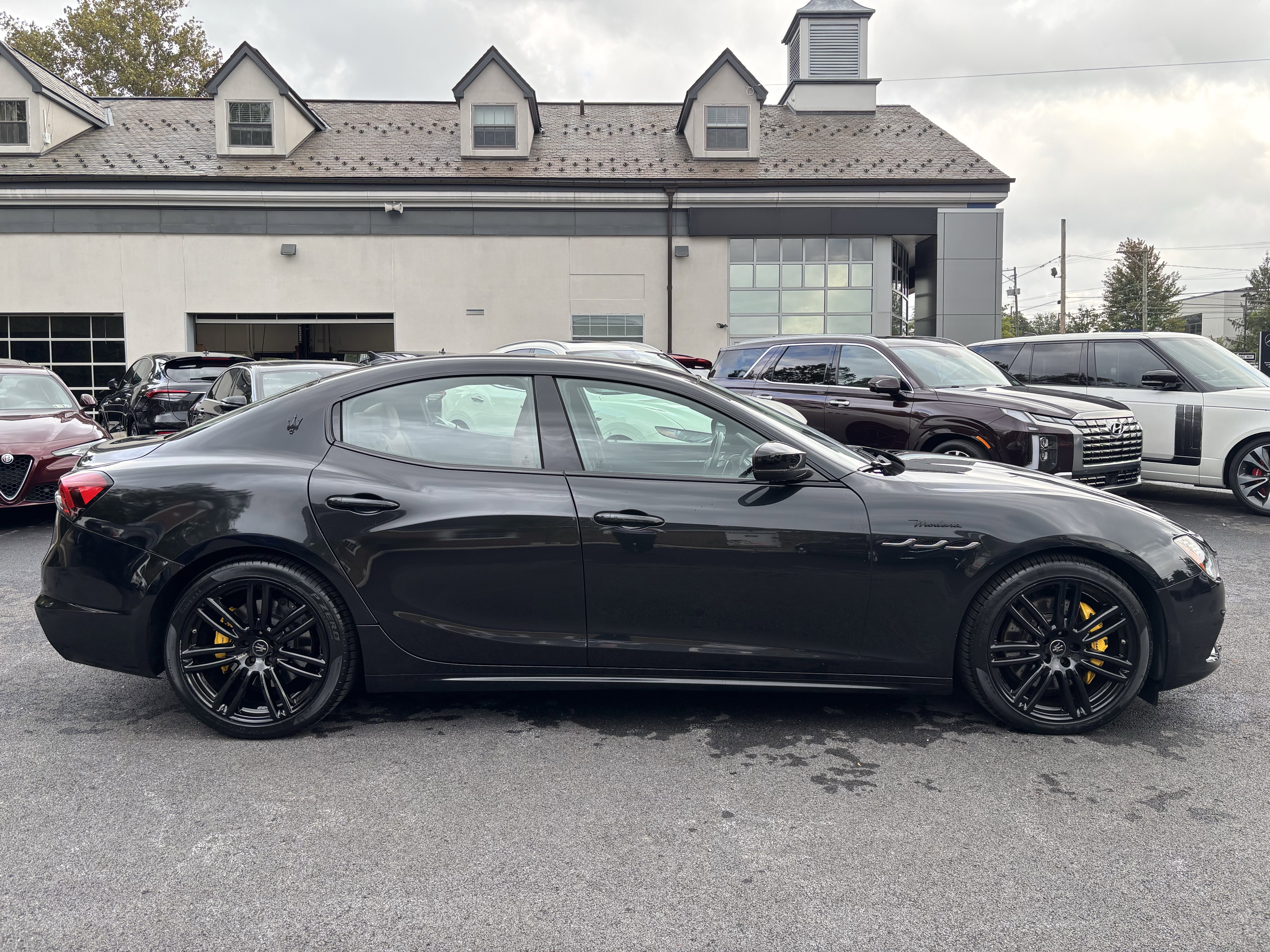 Used 2022 Maserati Ghibli Modena Q4 image 6