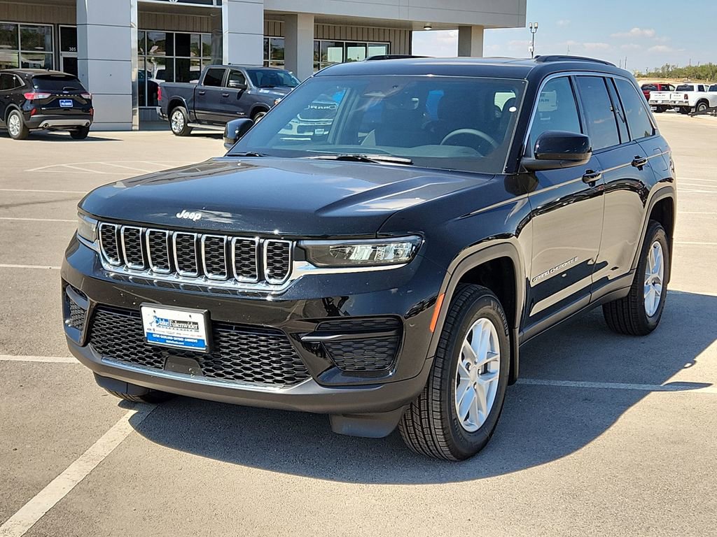 New 2025 Jeep Grand Cherokee Laredo X