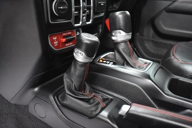 Used 2021 Jeep Gladiator Rubicon w/ Cold Weather Group AWD/4WD image 32