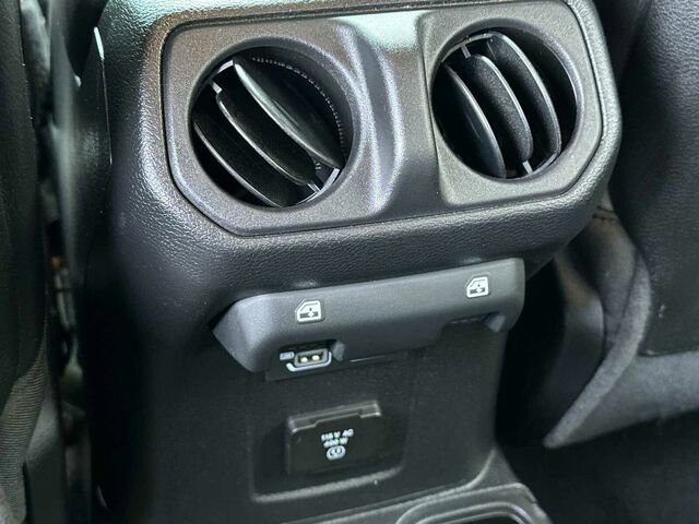 Used 2023 Jeep Gladiator Mojave w/ Cold Weather Group image 15