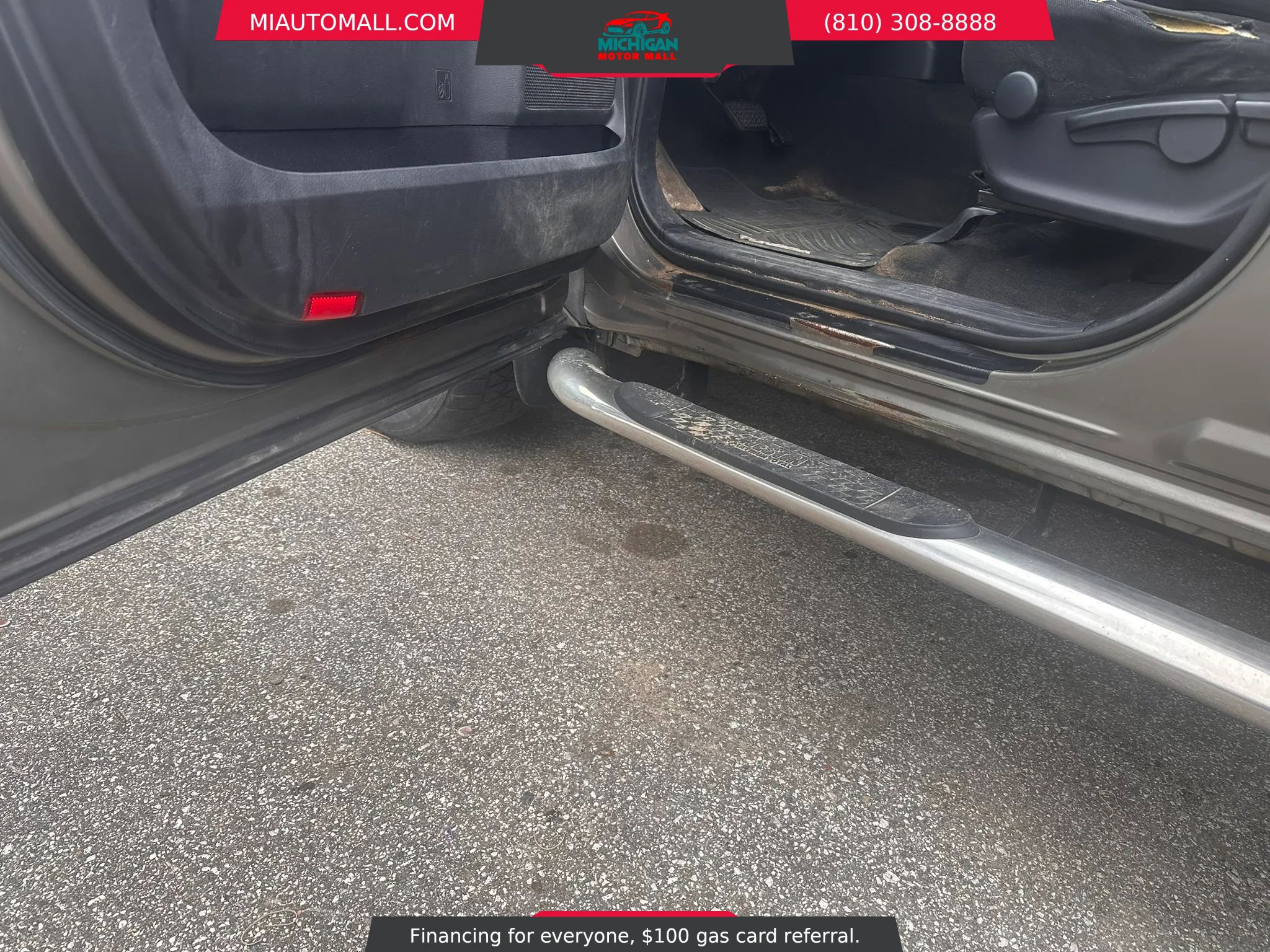 Used 2013 Toyota Tundra 4x4 CrewMax w/ Tow Pkg image 28