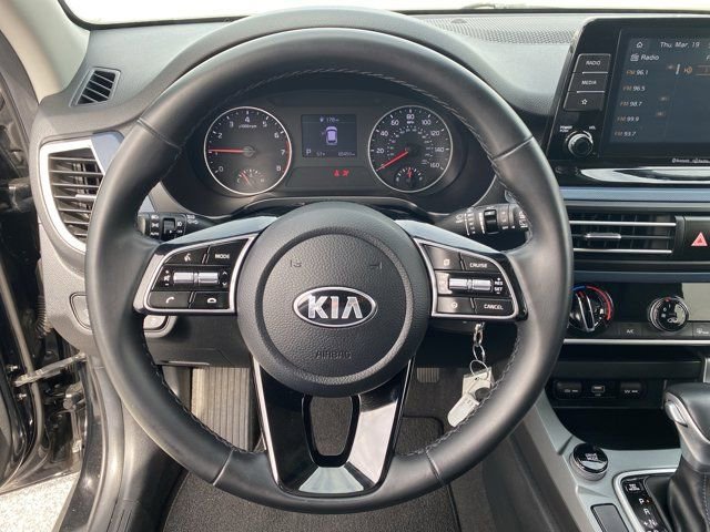 Used 2021 Kia Seltos S image 31