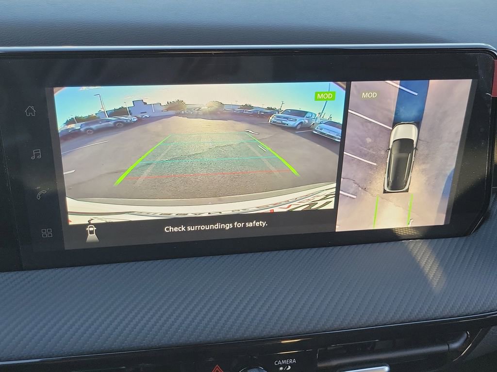 New 2026 Nissan Kicks SR image 8