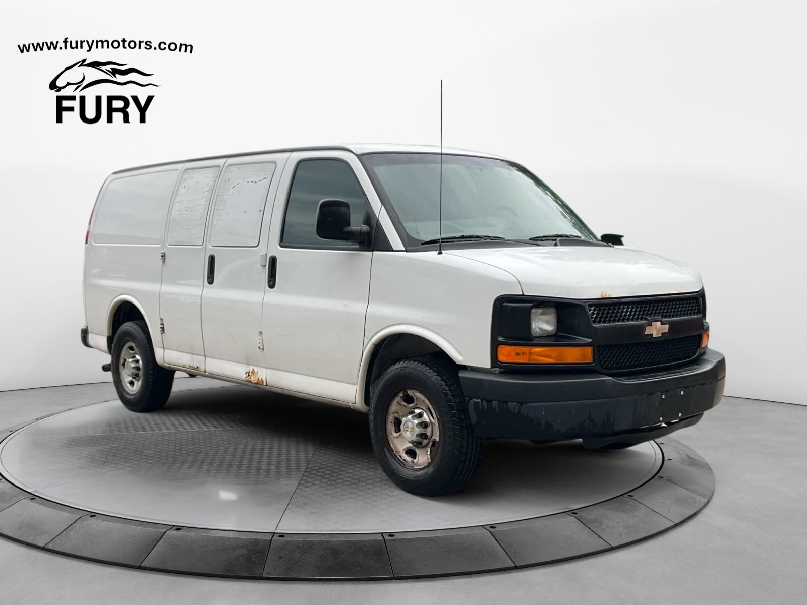 Used 2013 Chevrolet Express 3500 RWD image 1