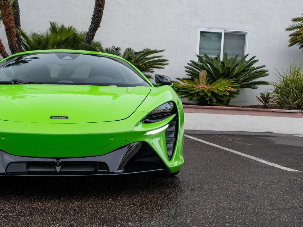 New 2026 McLaren Artura RWD image 6