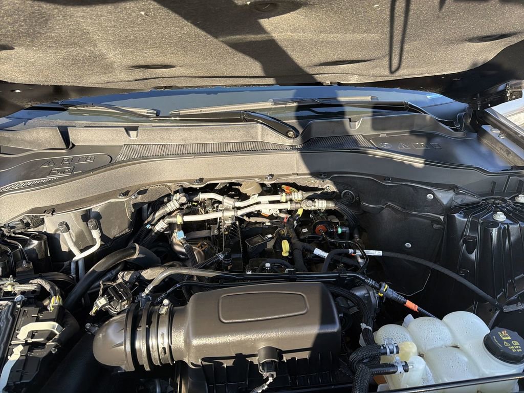 Used 2022 Ford Explorer XLT w/ Equipment Group 202A image 26