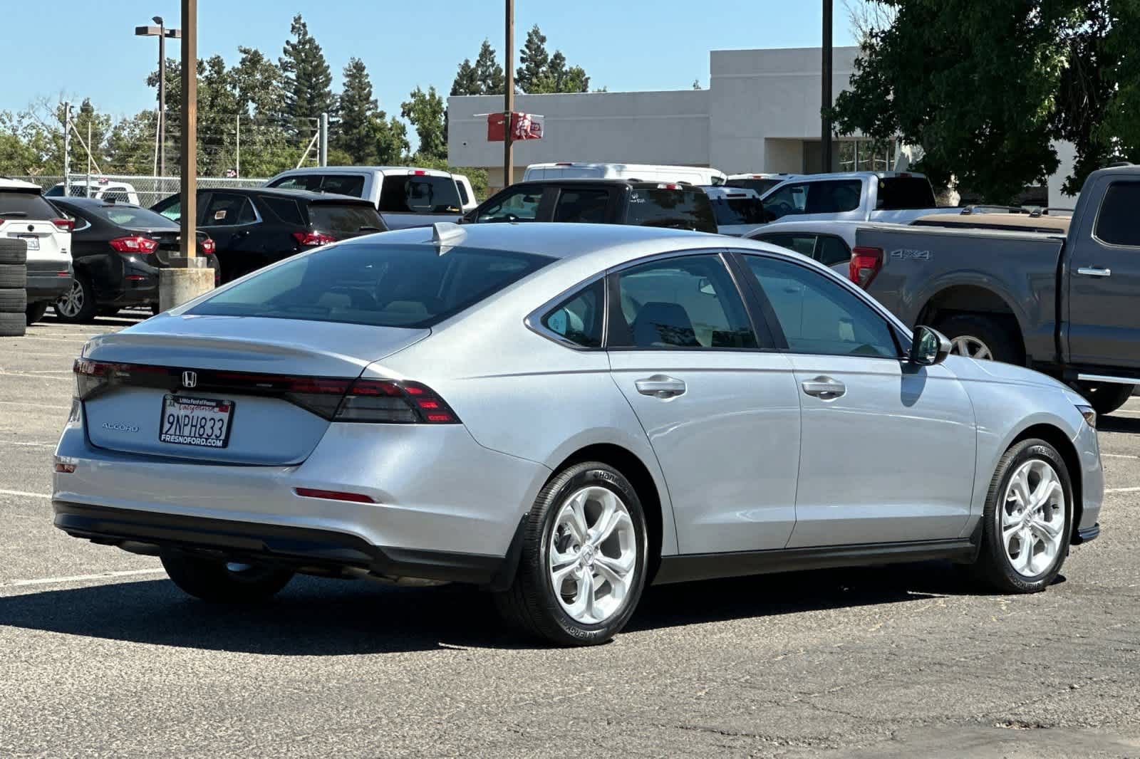 Used 2024 Honda Accord LX video 2