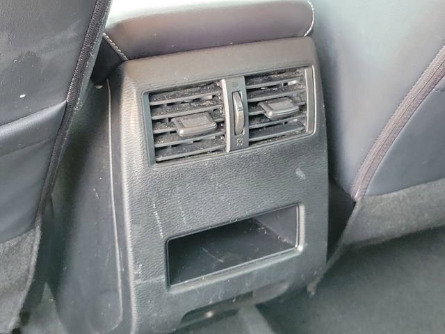 Used 2023 Mitsubishi Outlander SE Black Edition image 28