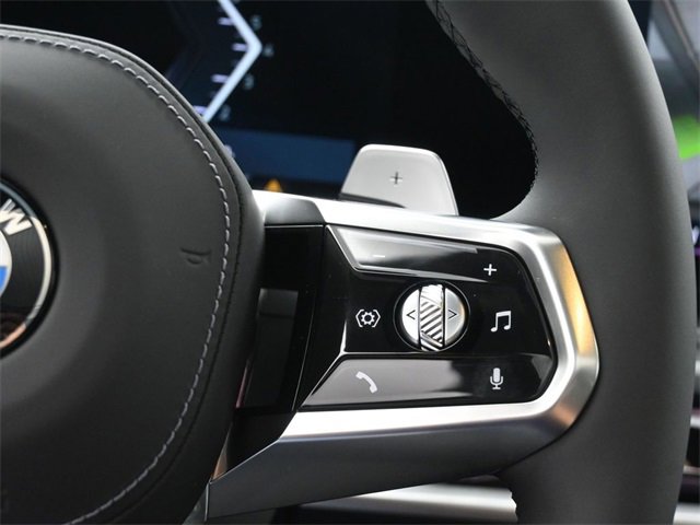 New 2025 BMW 740i xDrive w/ Executive Package image 10