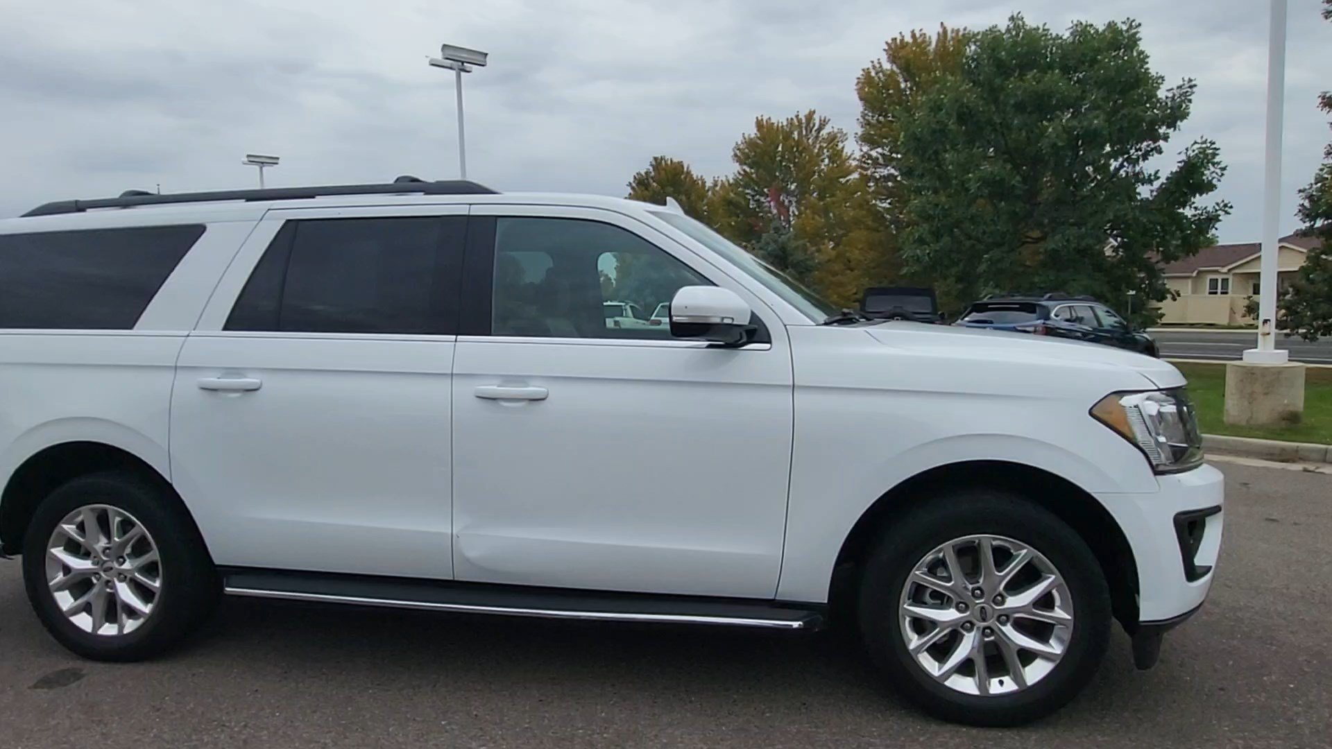 Used 2021 Ford Expedition Max XLT AWD/4WD image 11