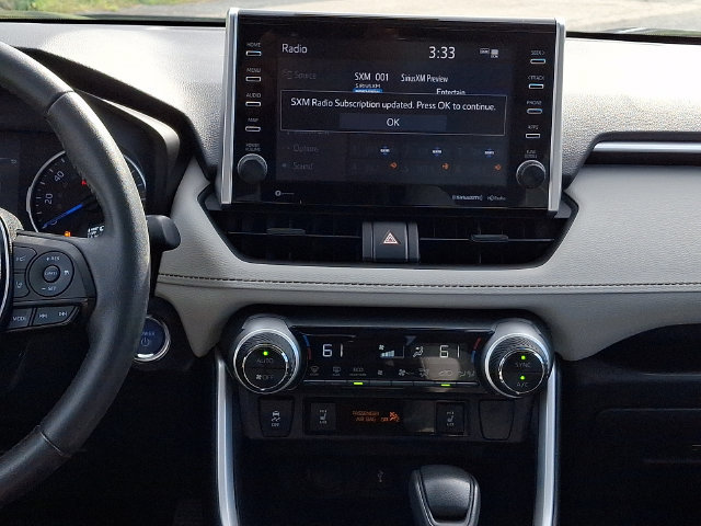 Used 2022 Toyota RAV4 XLE w/ Convenience Package AWD/4WD image 17