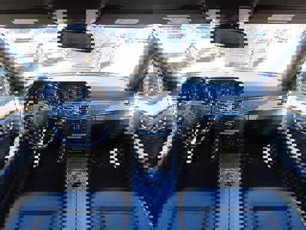 Used 2015 Mercedes-Benz E 350 Sedan image 18