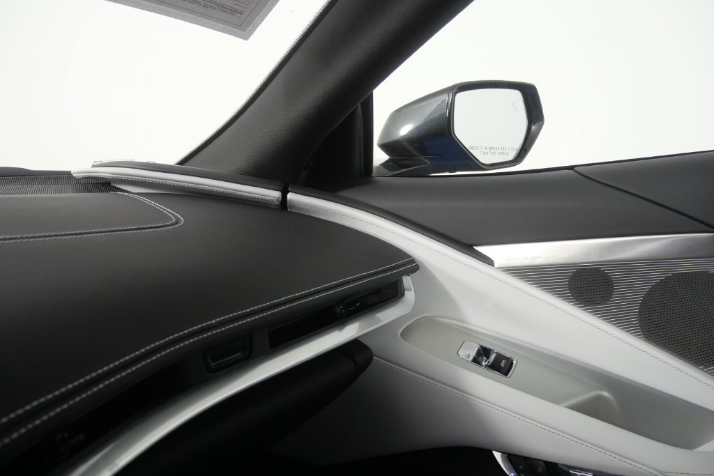 Used 2024 Chevrolet Corvette Stingray Preferred Conv w/ Z51 Performance Package RWD image 30