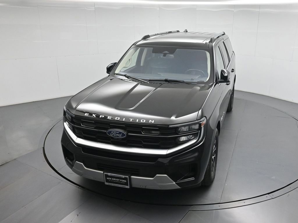 Certified 2025 Ford Expedition Max Platinum image 39