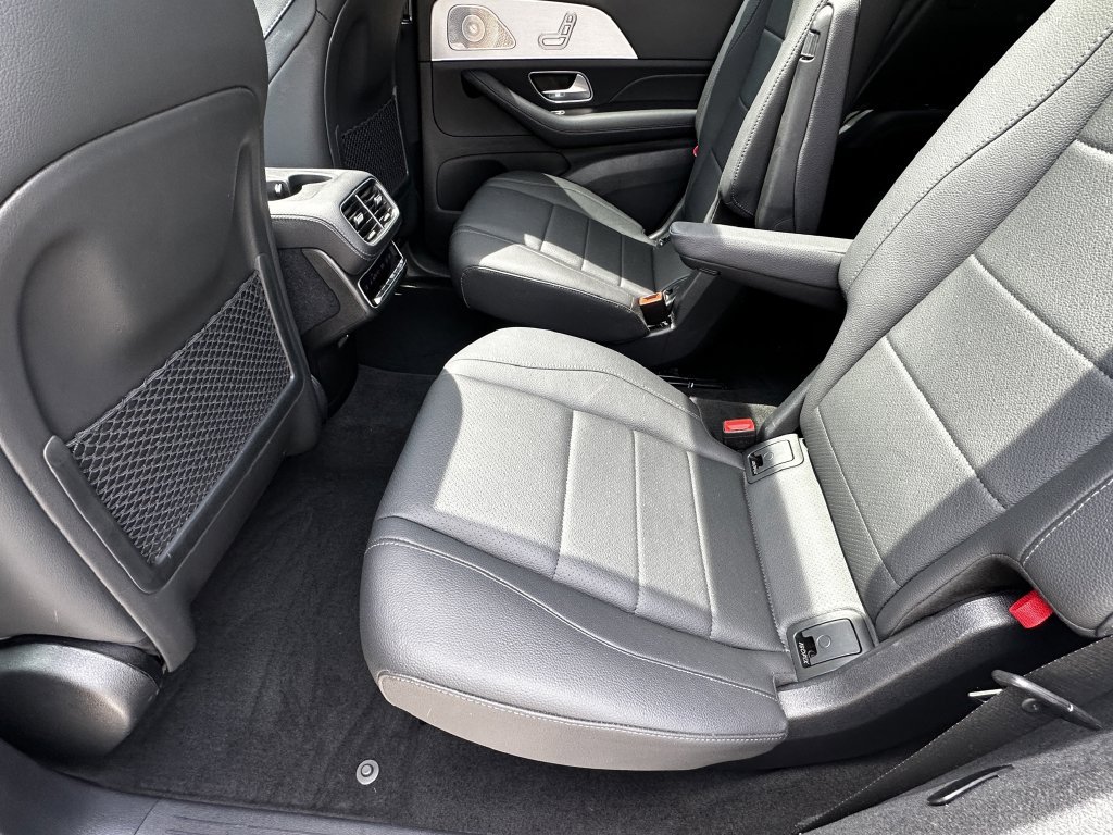 Used 2025 Mercedes-Benz GLS 450 4MATIC image 25