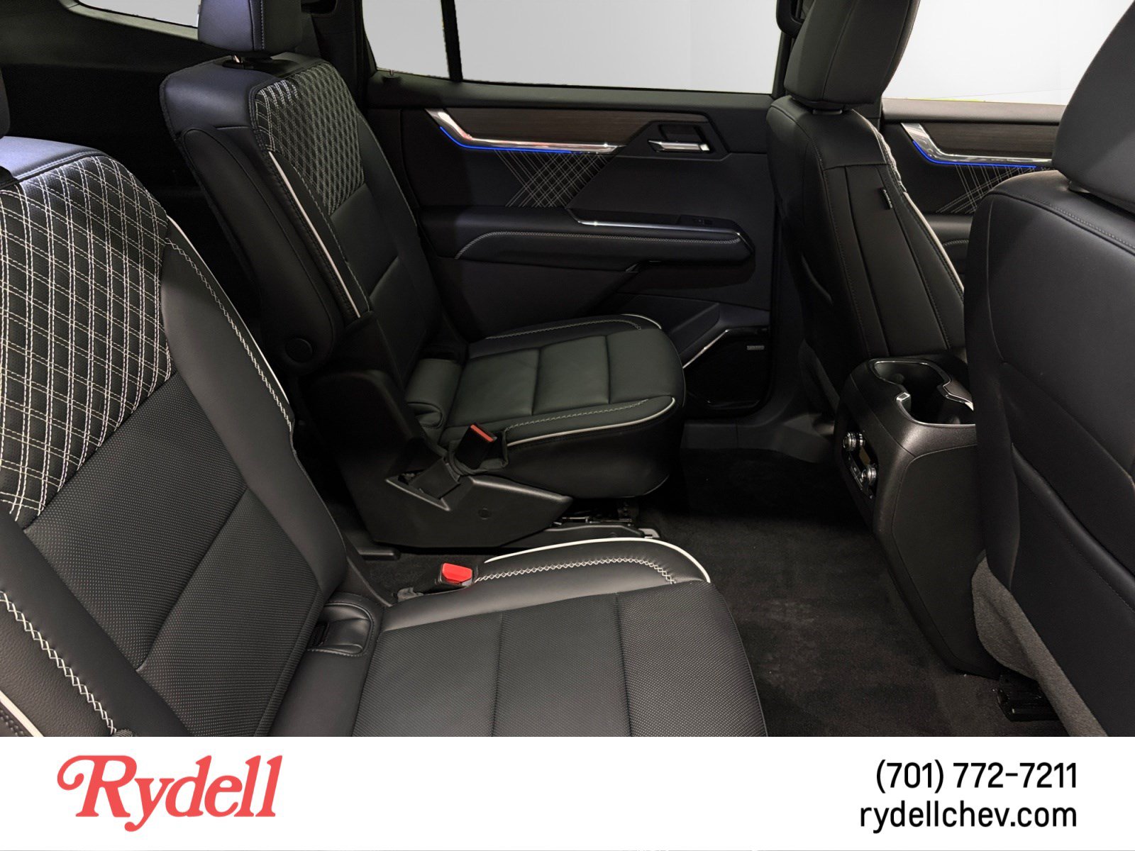 Certified 2026 GMC Acadia Denali w/ Super Cruise Package AWD/4WD image 18