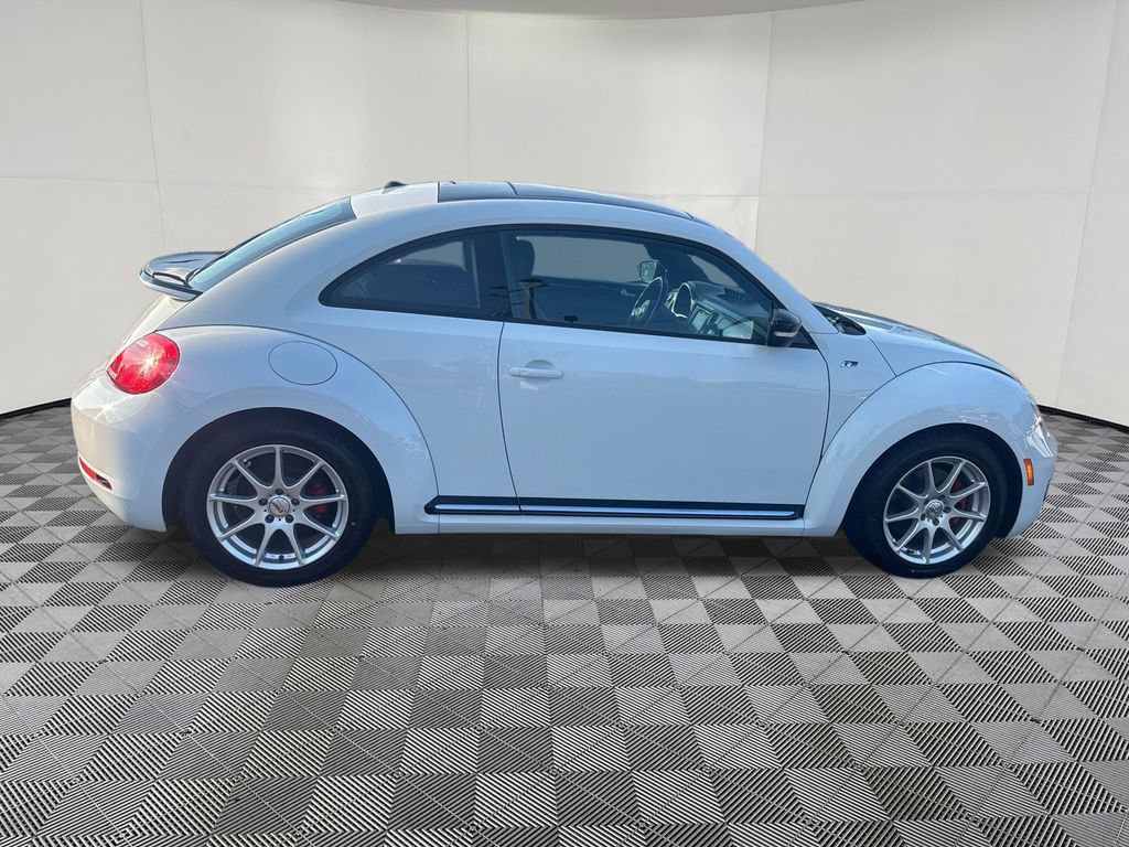 Used 2016 Volkswagen Beetle R-Line SE FWD image 6