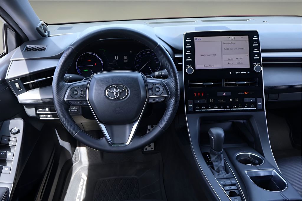 Certified 2019 Toyota Avalon XSE image 13