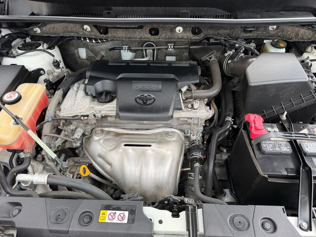 Used 2018 Toyota RAV4 XLE w/ Plus Extra Value Package AWD/4WD image 29