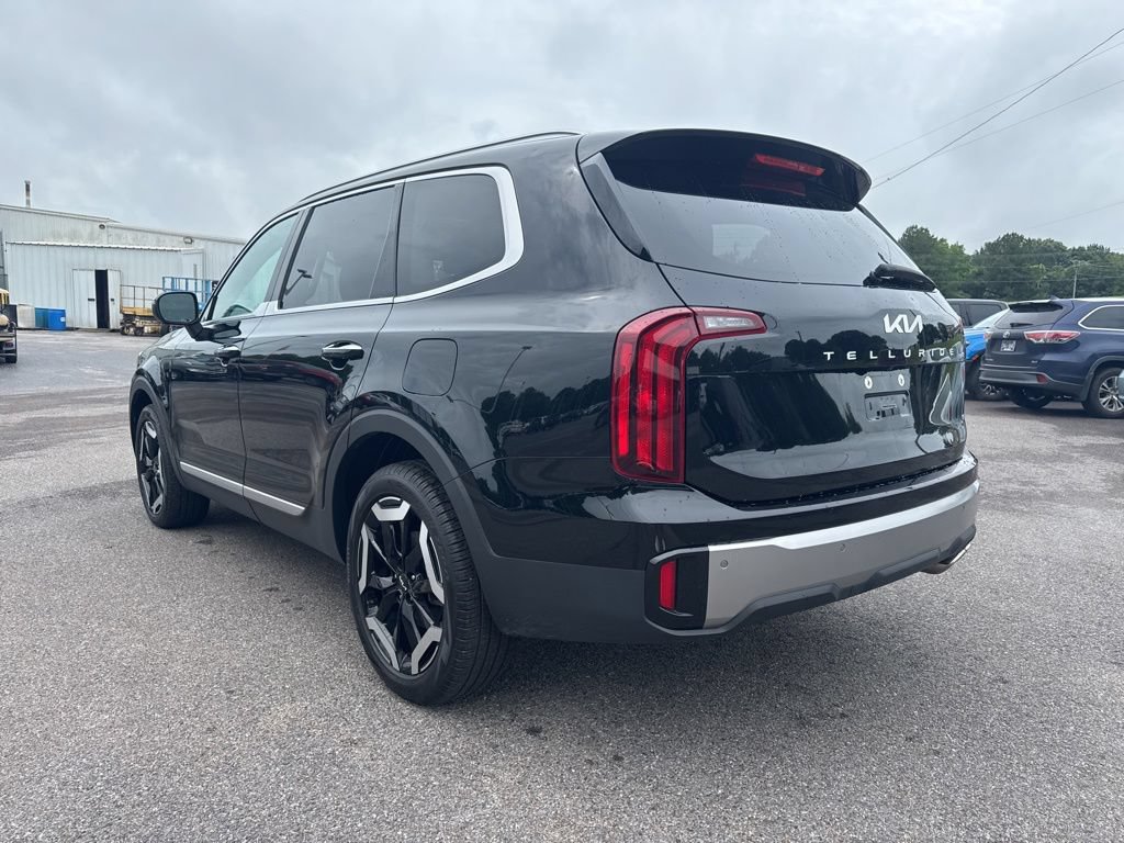 Used 2025 Kia Telluride S AWD/4WD image 4