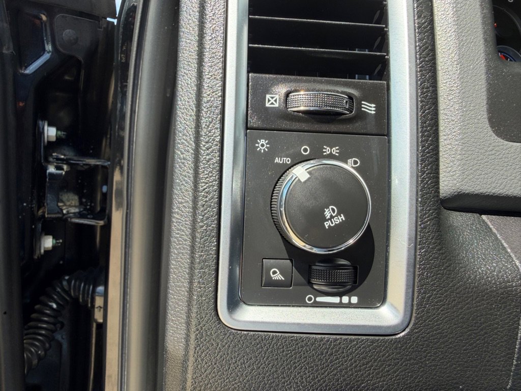 Used 2014 RAM 2500 Lone Star AWD/4WD image 21