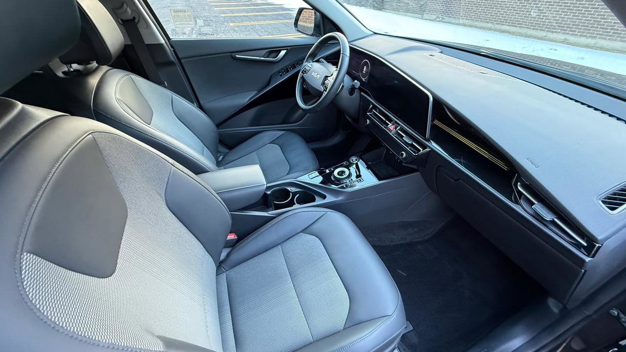 Used 2023 Kia Niro Wind image 11