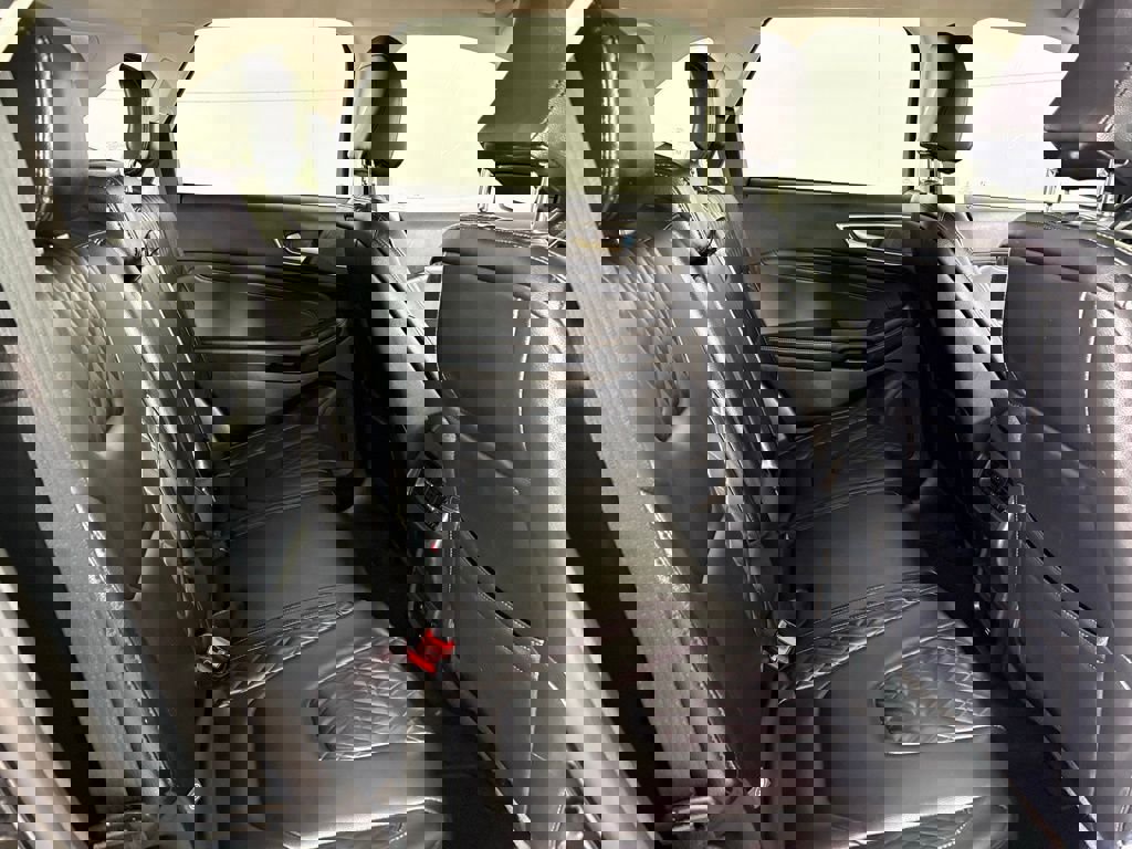 Used 2024 Ford Edge Titanium image 16