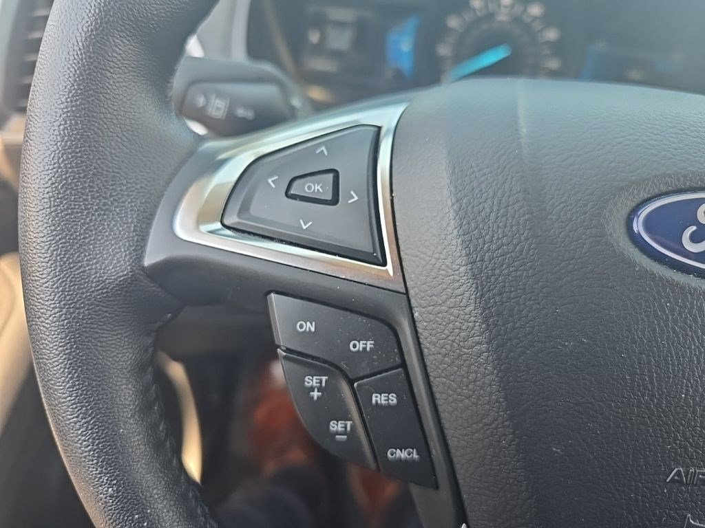 Used 2024 Ford Edge SEL image 16