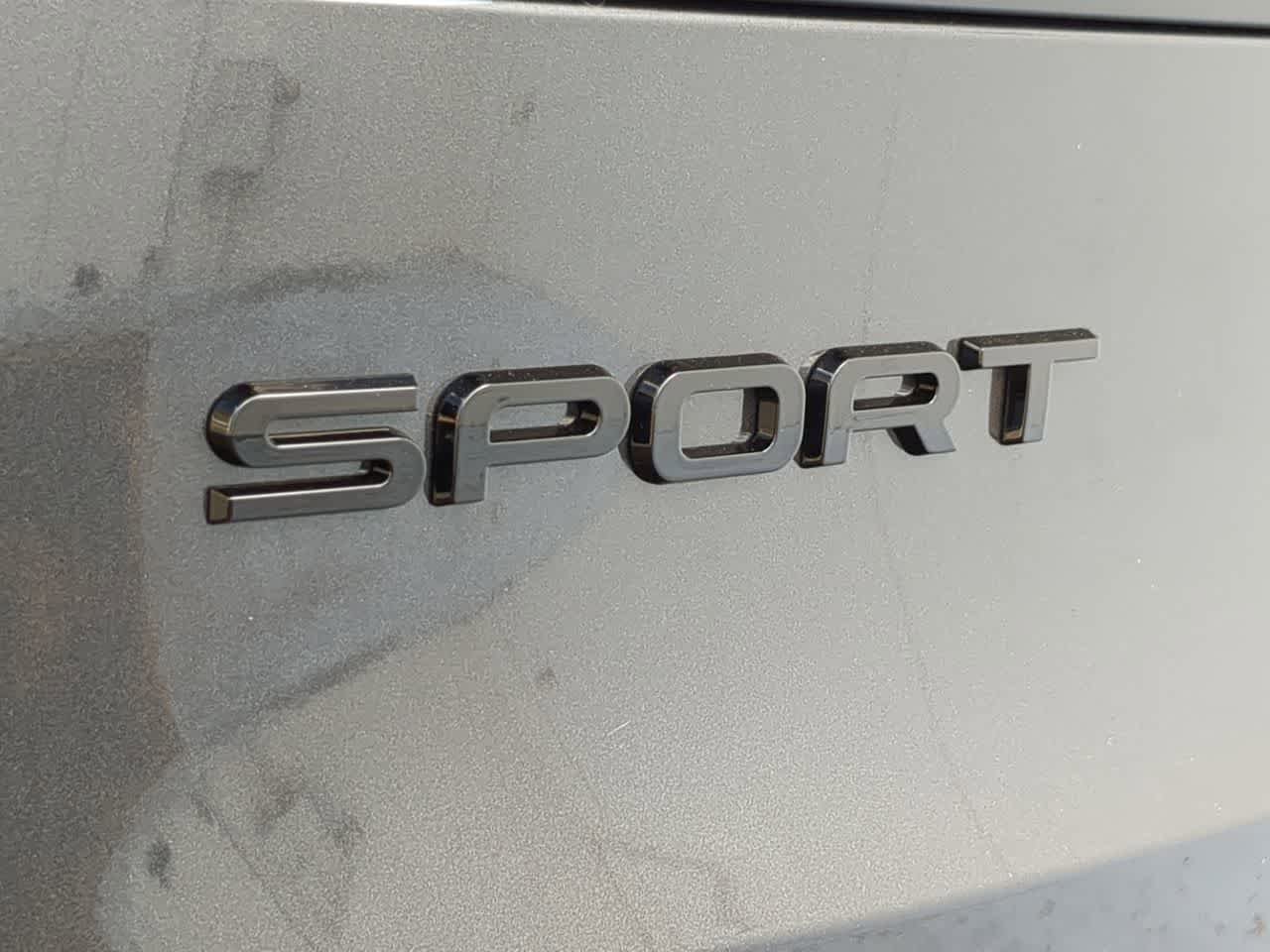 New 2025 Land Rover Range Rover Sport Dynamic SE AWD/4WD image 13