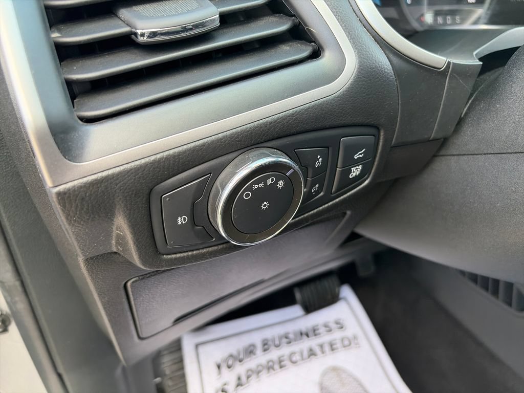 Used 2021 Ford Edge SEL w/ Convenience Package AWD/4WD image 17
