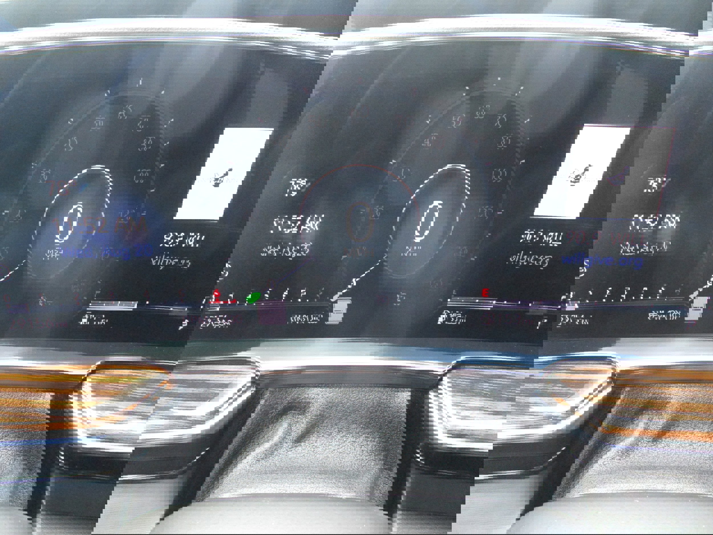 Used 2024 Cadillac Escalade Luxury image 16