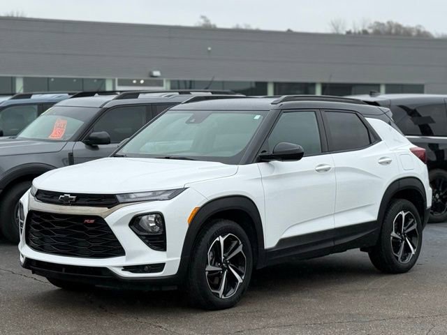 Used 2023 Chevrolet TrailBlazer RS w/ Convenience Package AWD/4WD image 33