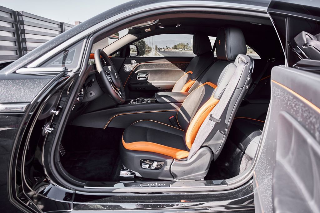 Used 2025 Rolls-Royce Spectre w/ Spectre Launch Package image 28