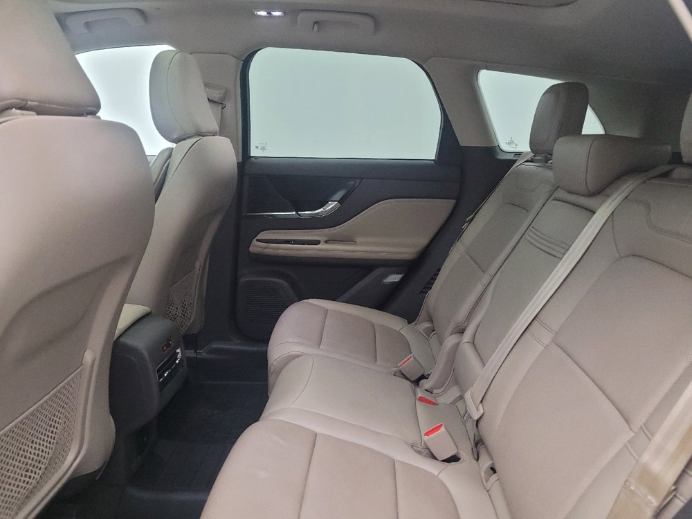 Used 2021 Lincoln Corsair AWD w/ Premium Package image 18