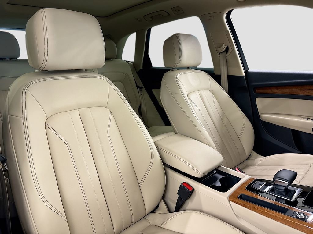 Certified 2023 Audi Q5 2.0T Premium w/ Convenience Package image 15