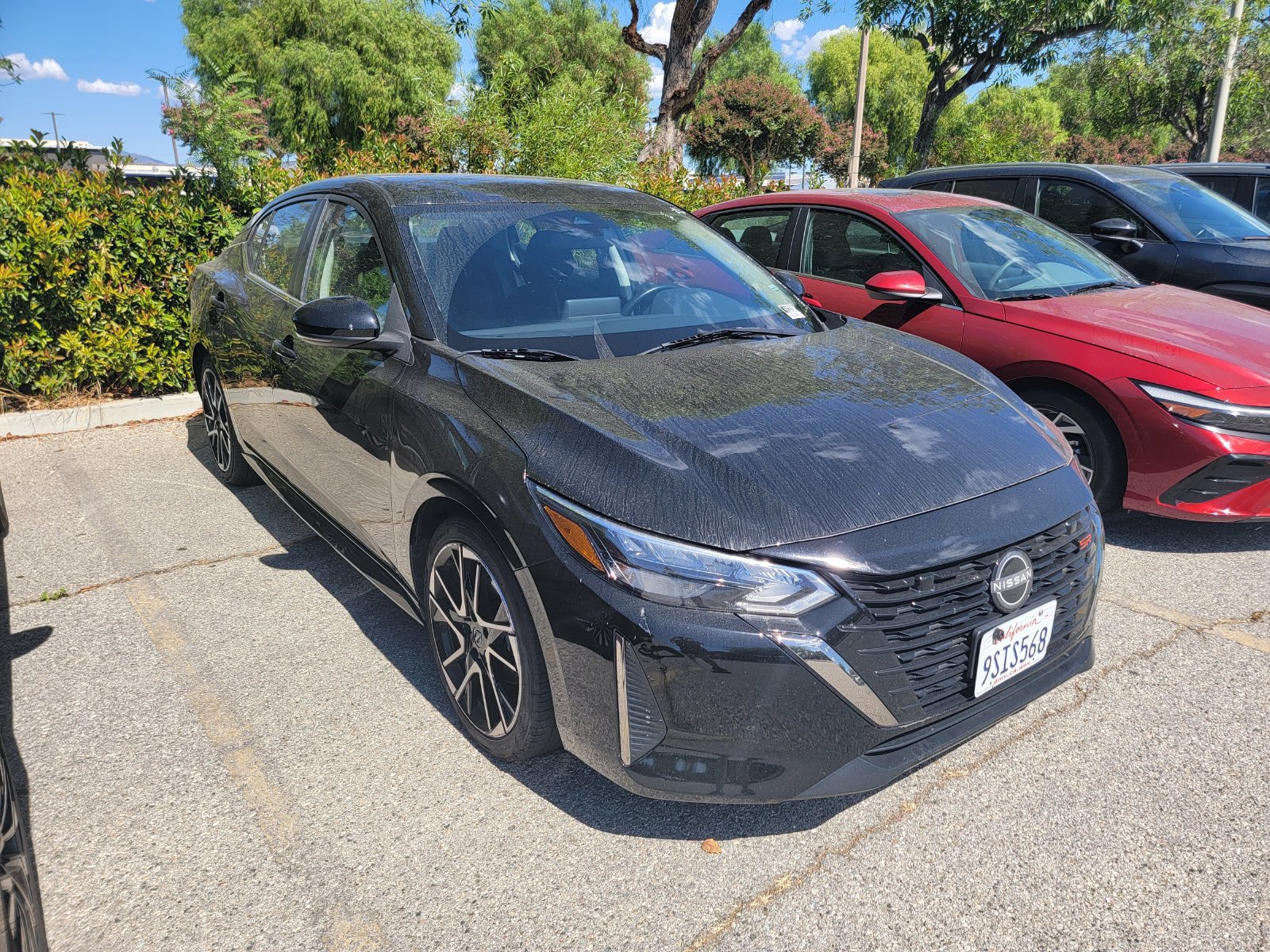 Used 2025 Nissan Sentra SR FWD image 2