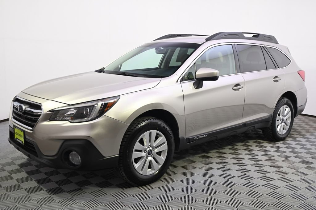 Used 2018 Subaru Outback 2.5i Premium image 2