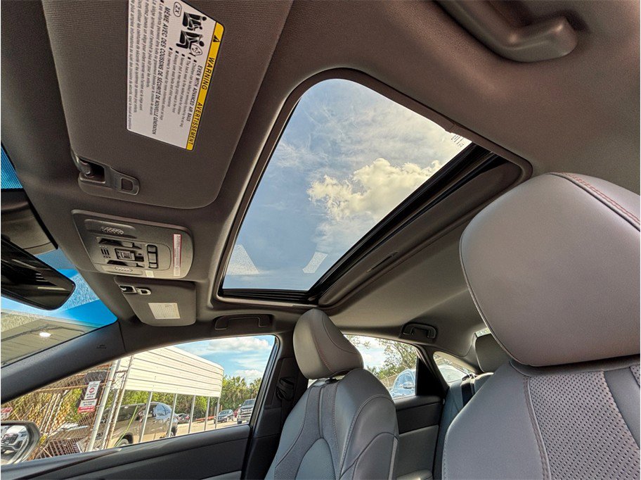 Used 2020 Toyota Avalon XSE FWD image 36