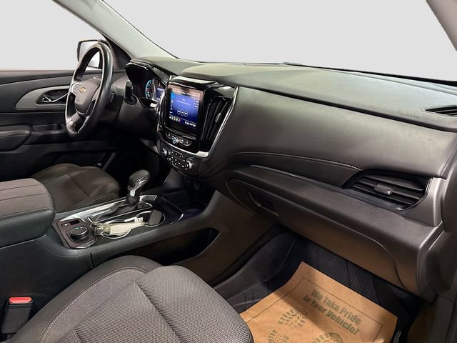 Used 2021 Chevrolet Traverse LT image 30
