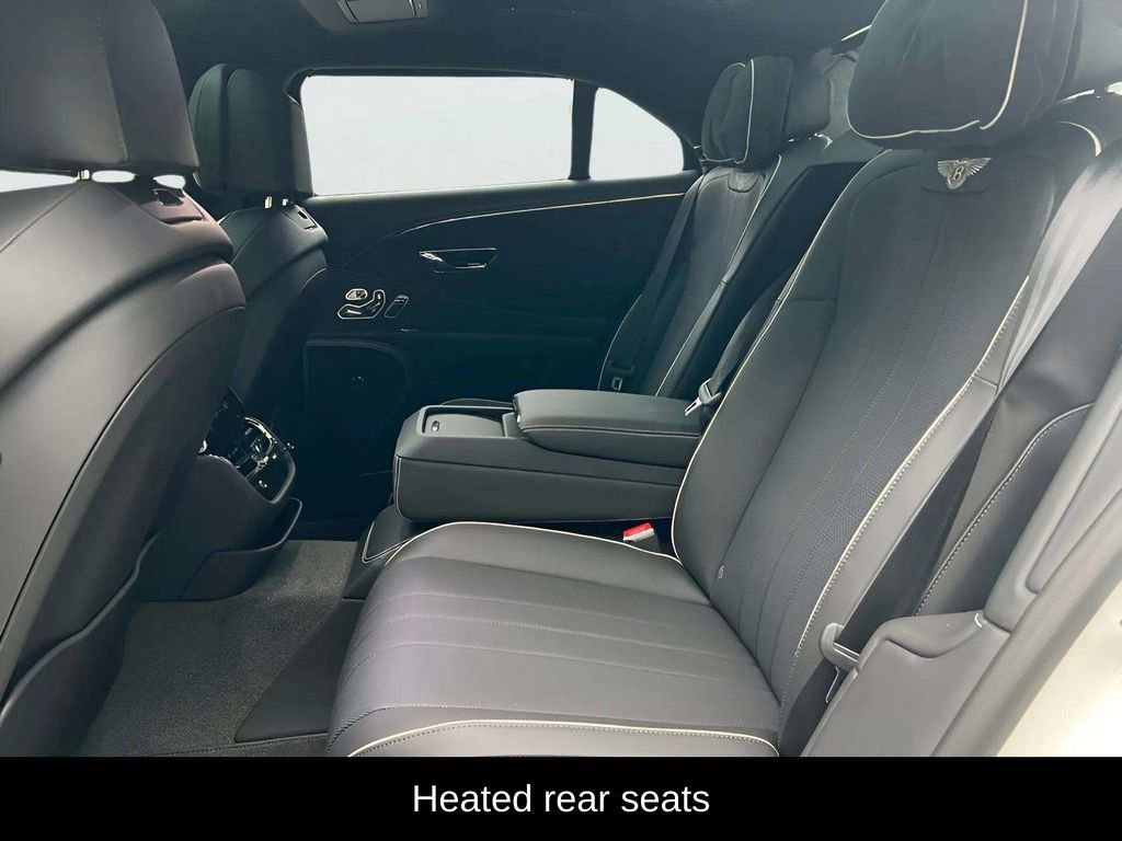 Used 2022 Bentley Flying Spur Plug-In Hybrid image 11