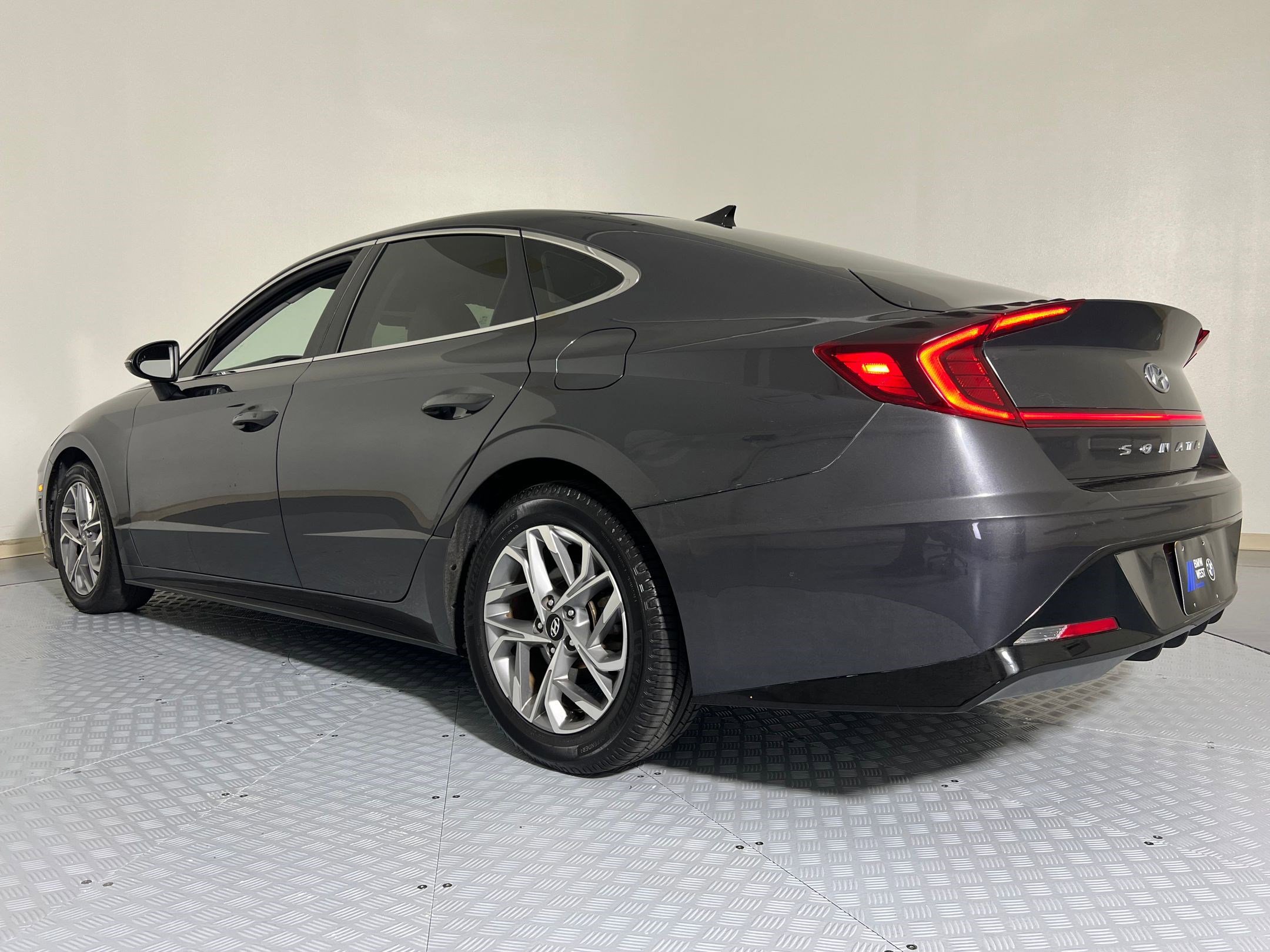 Used 2021 Hyundai Sonata SEL image 3