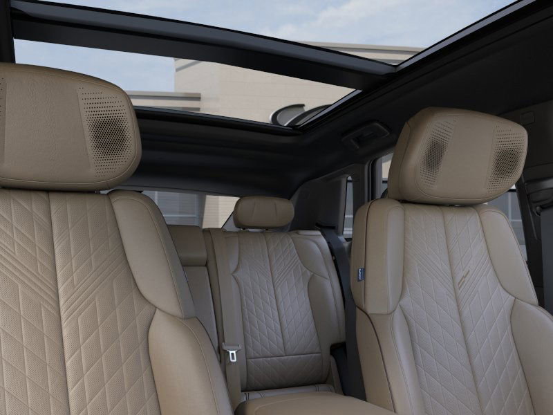 New 2026 Cadillac Lyriq V image 24