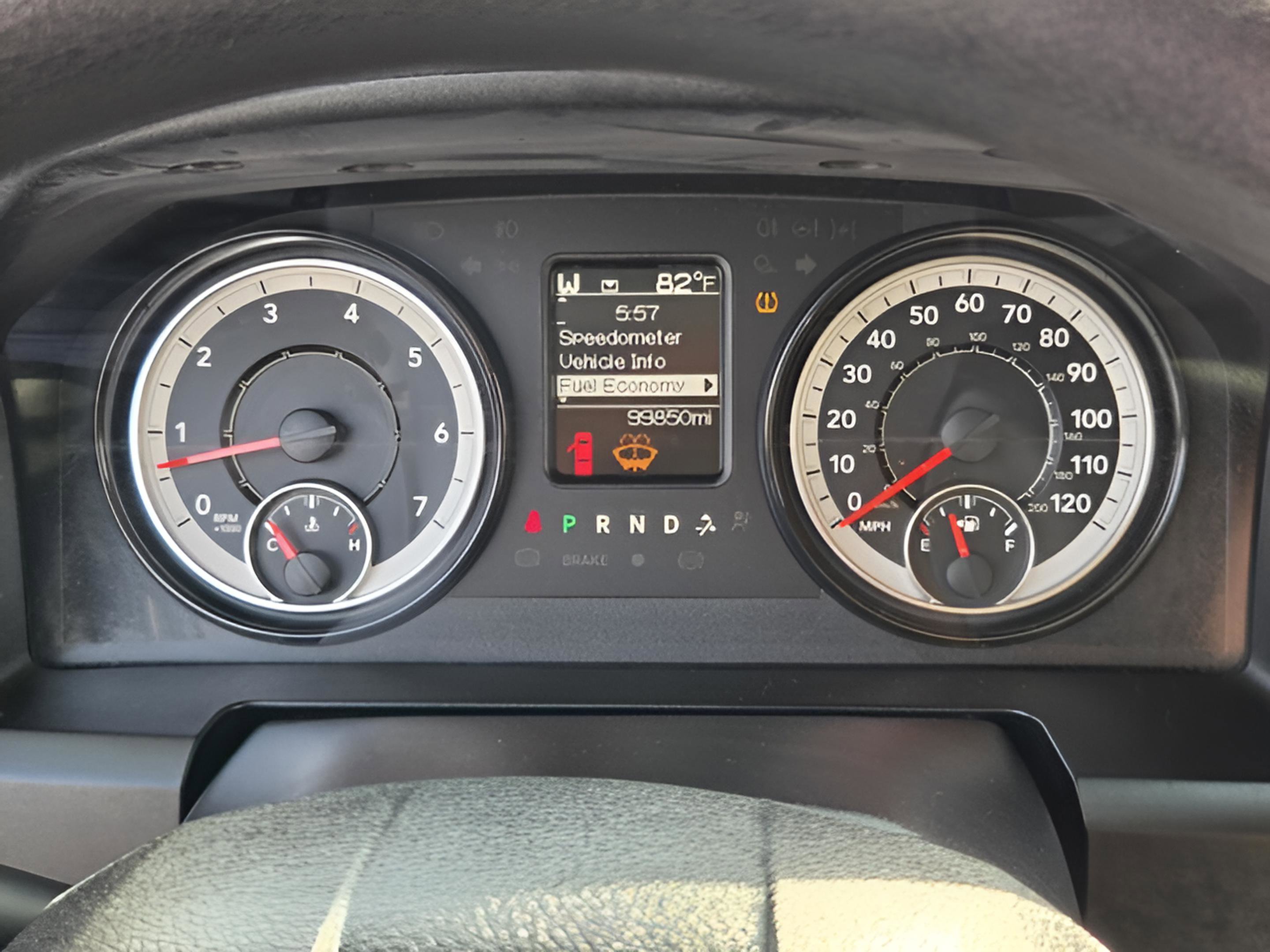Used 2018 RAM 1500 Express image 19