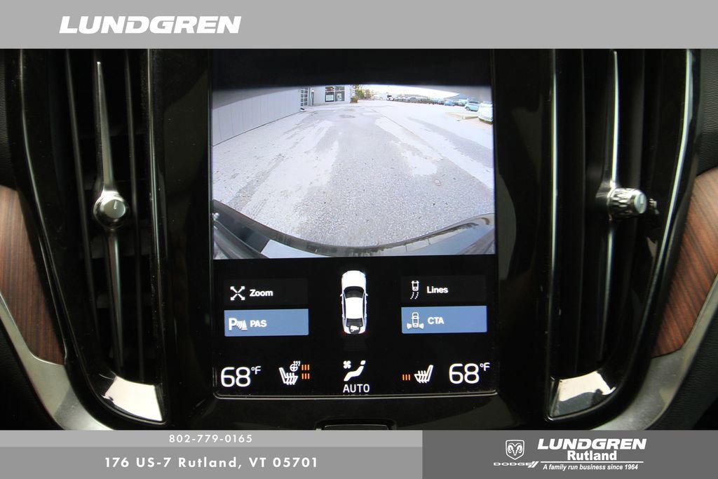 Used 2022 Volvo S60 B5 Momentum w/ Premium Package AWD/4WD image 23